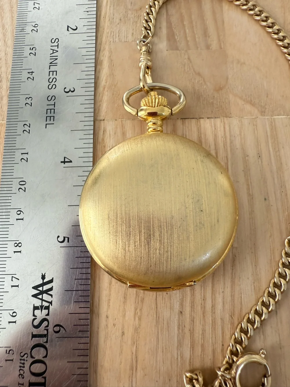 Colibri gold tone classic pocket watch NEW BATTERY